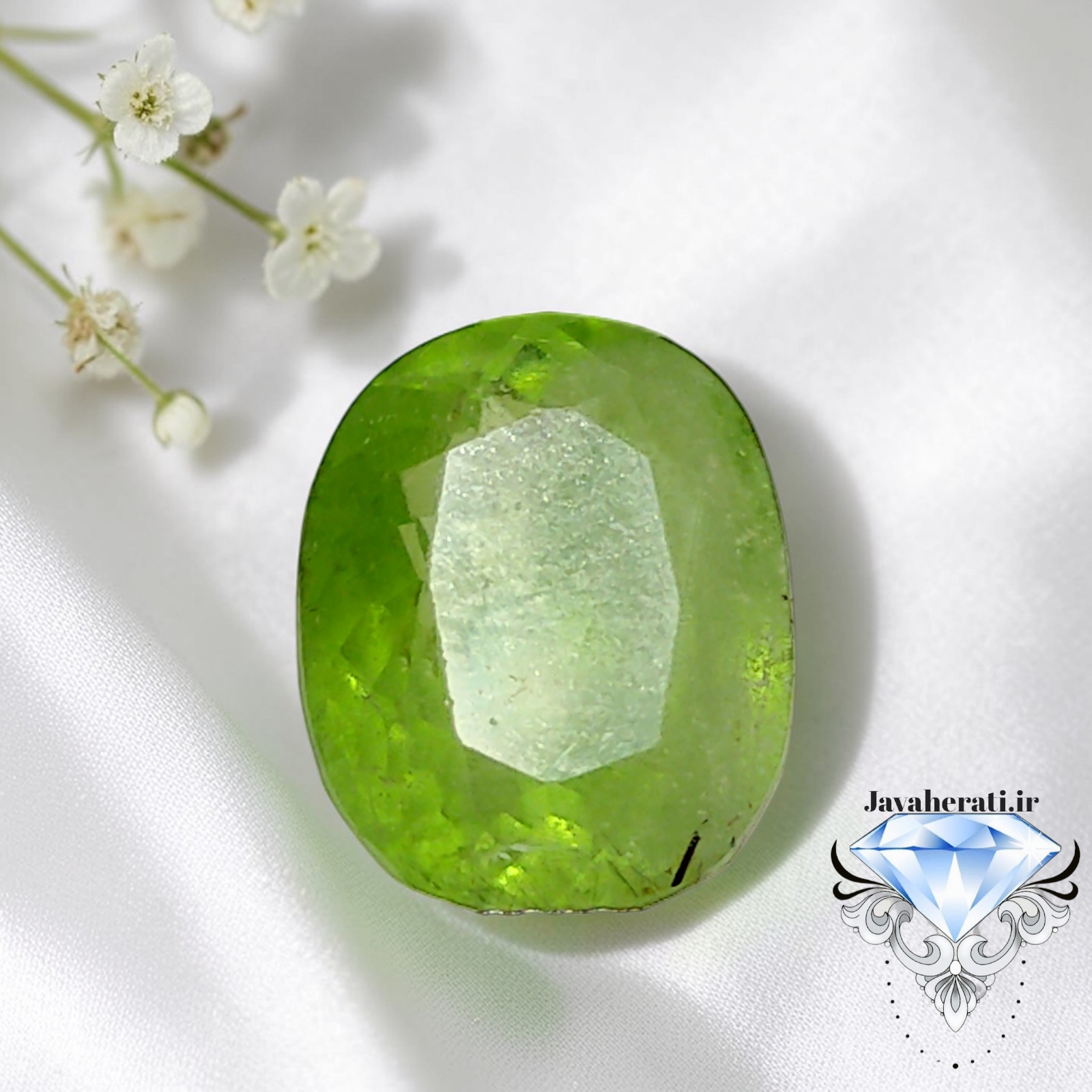 نگین زبرجد طبیعی خوشرنگ و ارزشمند P21