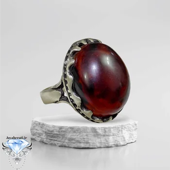 انگشتر عقیق سرخ لکه خونی بسیارزیبا