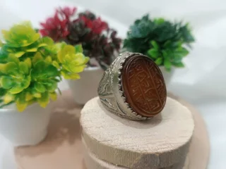 انگشتر عقیق طبیعی حکاکی دست نویس سوره کوثر