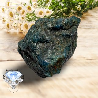سنگ آپاتیت خوشرنگ ومعدنی 23گرمی
